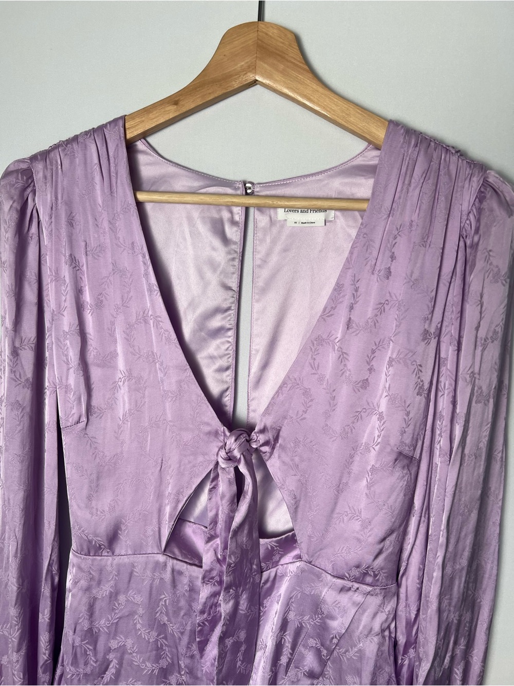 Lovers + Friends Elaine Satin Mini Dress Lilac Purple Floral Tie Front Lined XS - Picture 4 of 12